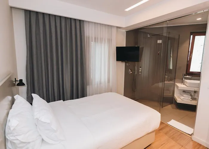 Hotel Theatro- City Center